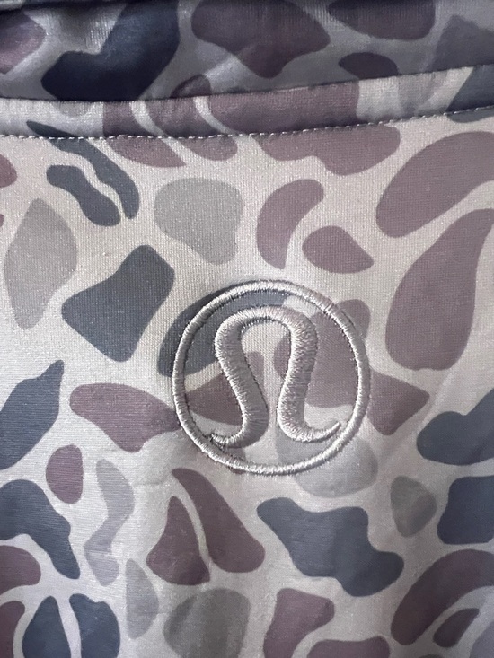 Patterned Half-Zip Pullover in Gray - Picture 3 of 4